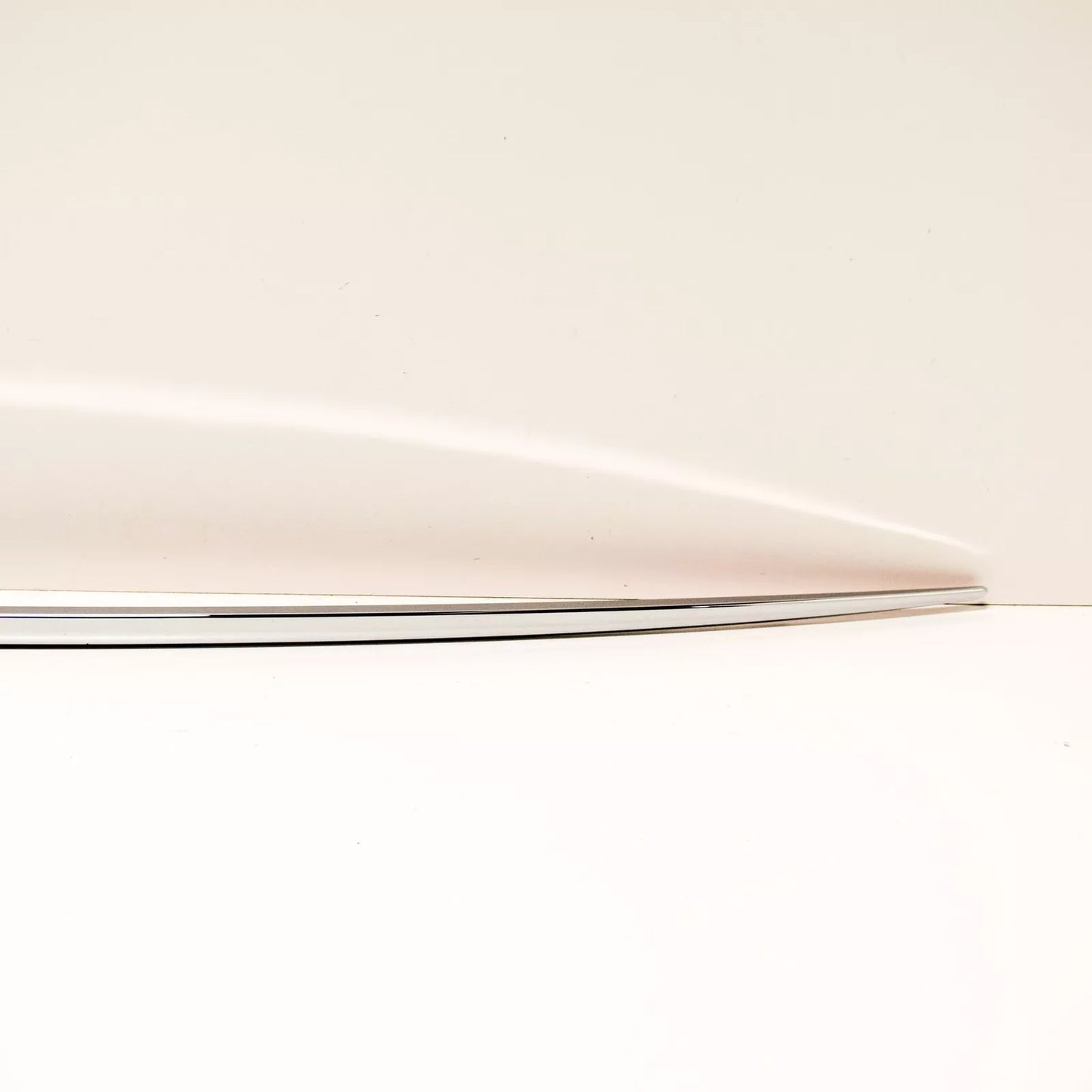 NEW BMW 5 SERIES E39 TRUNK LID CHROME STRIP MOULDING 51137038156 7038156