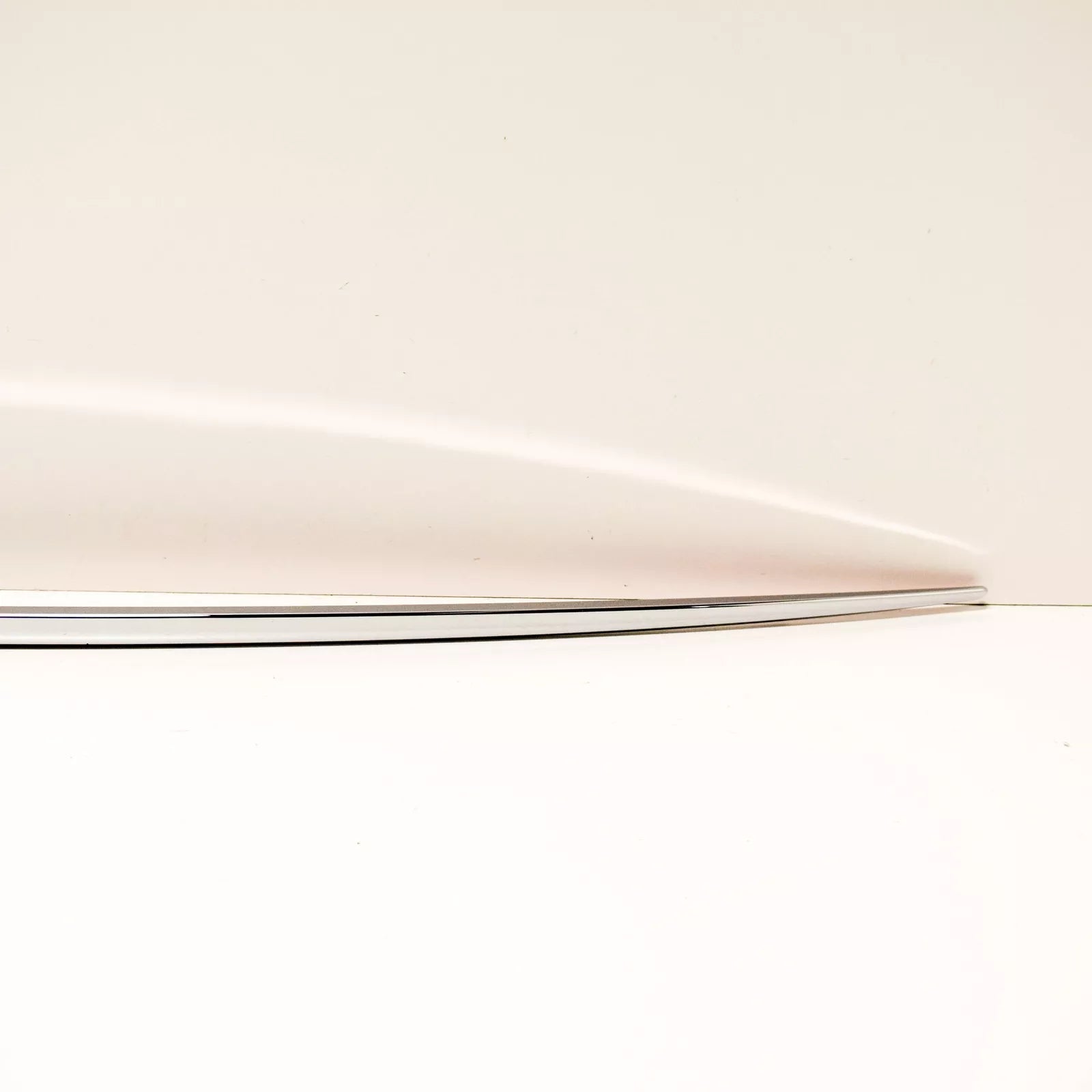 NEW BMW 5 SERIES E39 TRUNK LID CHROME STRIP MOULDING 51137038156 7038156