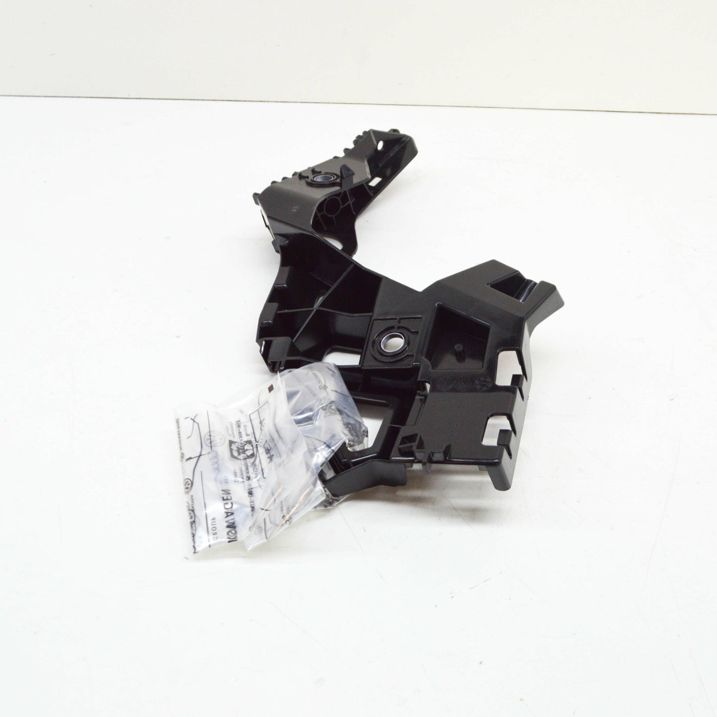 NEW VOLKSWAGEN GOLF MK8 CD1 FRONT RIGHT BUMPER BRACKET 5H0807050D ORIGINAL