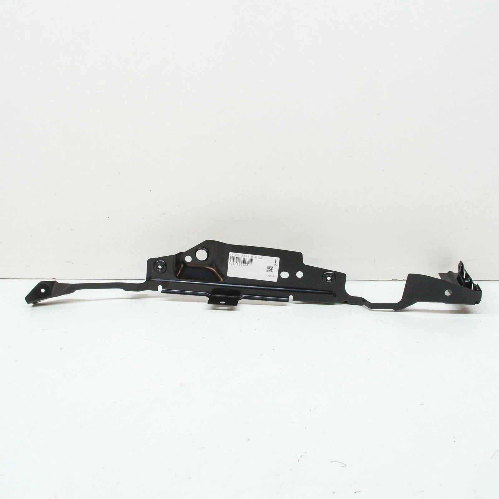 NEW AUDI A6 ALLROAD 4G FRONT RIGHT FENDER HOLDER 4G0809076A