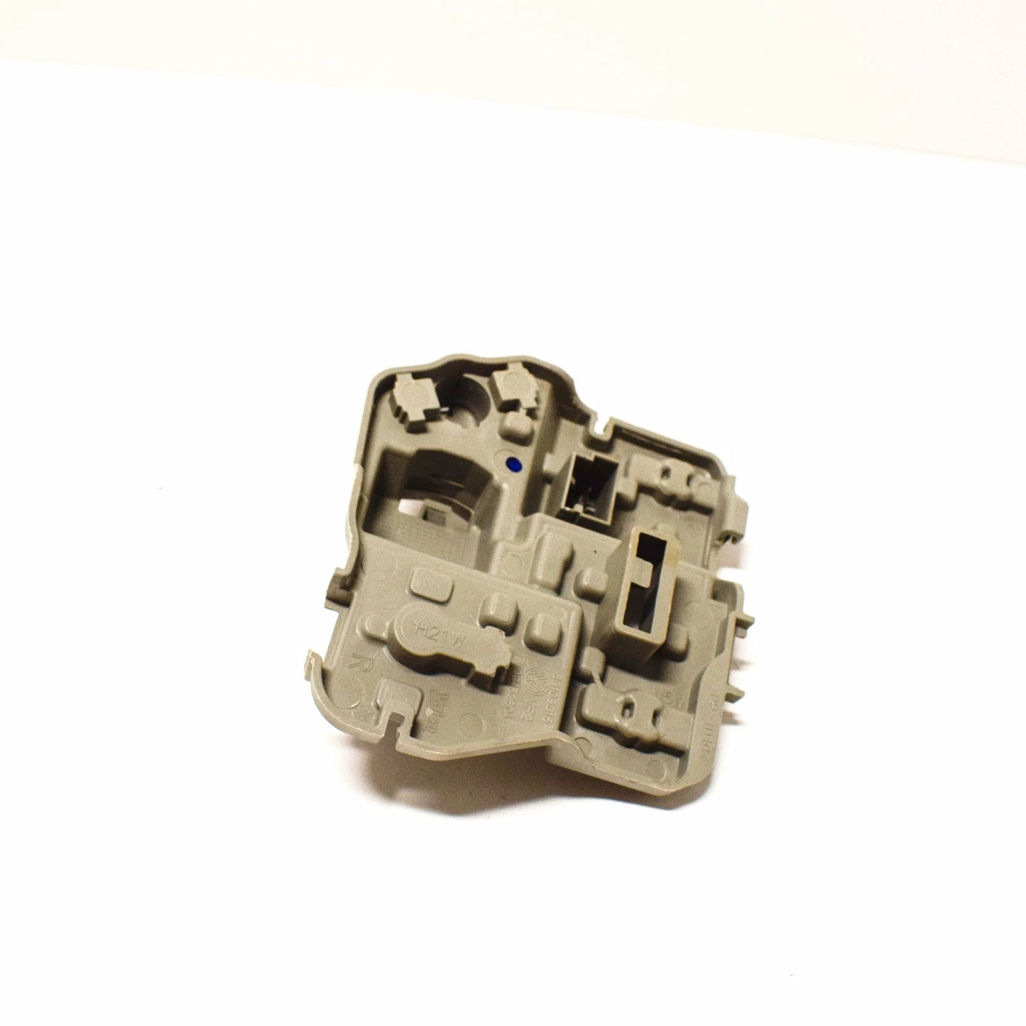 NEW VW SHARAN 7N INNER RIGHT TAIL LIGHT CARRIER BULB 7N0945260A