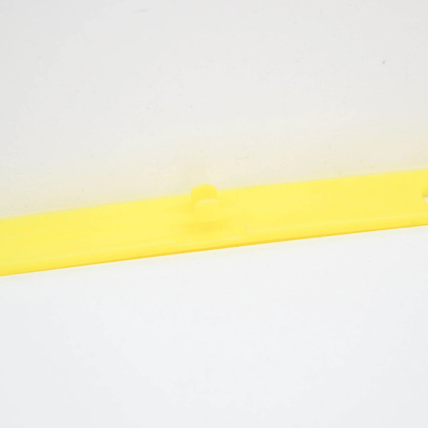 NEW MERCEDES-BENZ C CL203 FRONT RIGHT DOOR ENTRANCE RAIL A2037271235