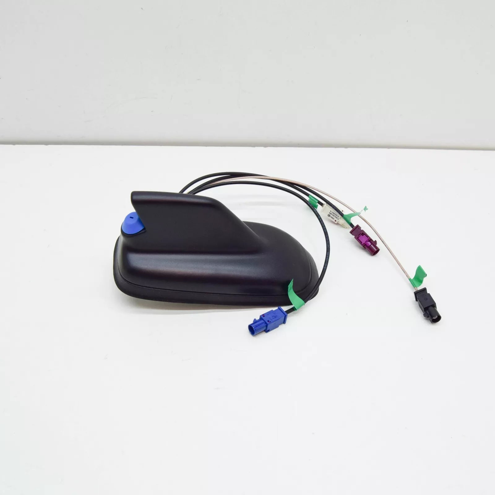 NEW VOLKSWAGEN TIGUAN MK1 ROOF ANTENNA AERIAL BASE 1K0035501H ORIGINAL