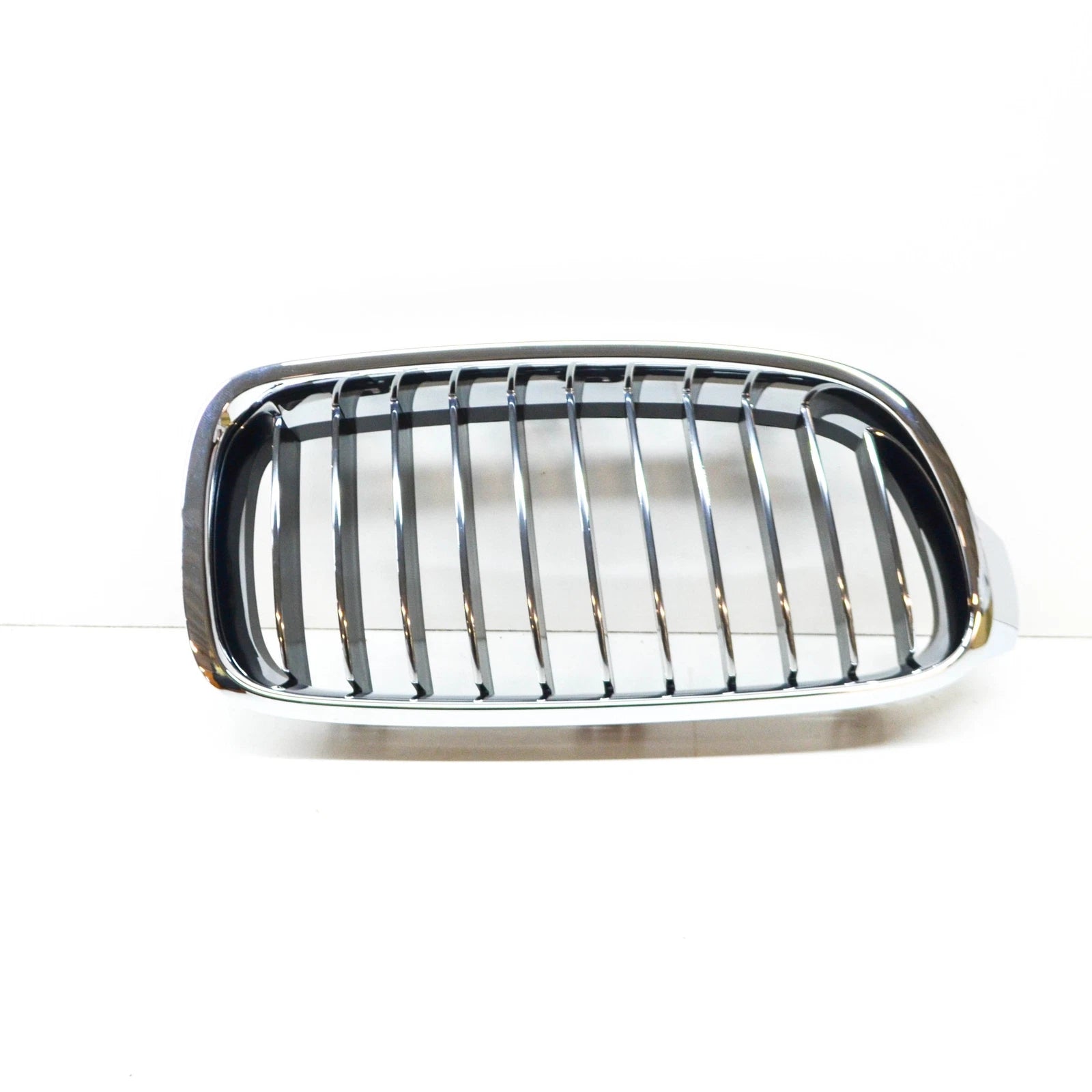 NEW BMW 3 F30 FRONT RADIATOR GRILLE LUXURY 51137263482 7263482 2014 ORIGINAL