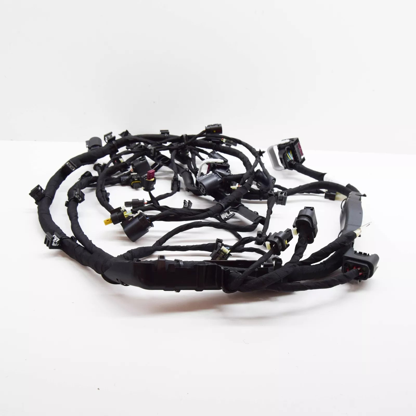 NEW MERCEDES-BENZ S W222 ENGINE WIRING HARNESS A2561507100 ORIGINAL