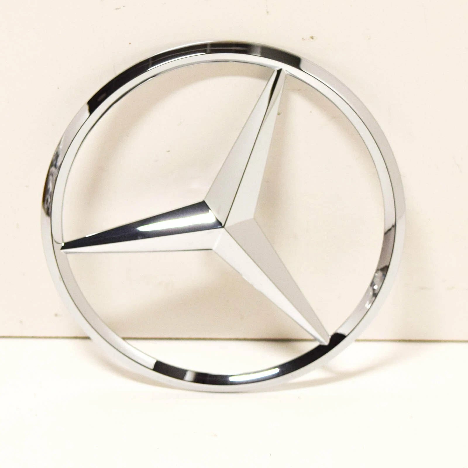 NEW MERCEDES-BENZ E-CLASS W212 BOOTLID BADGE A2128170116 ORIGINAL