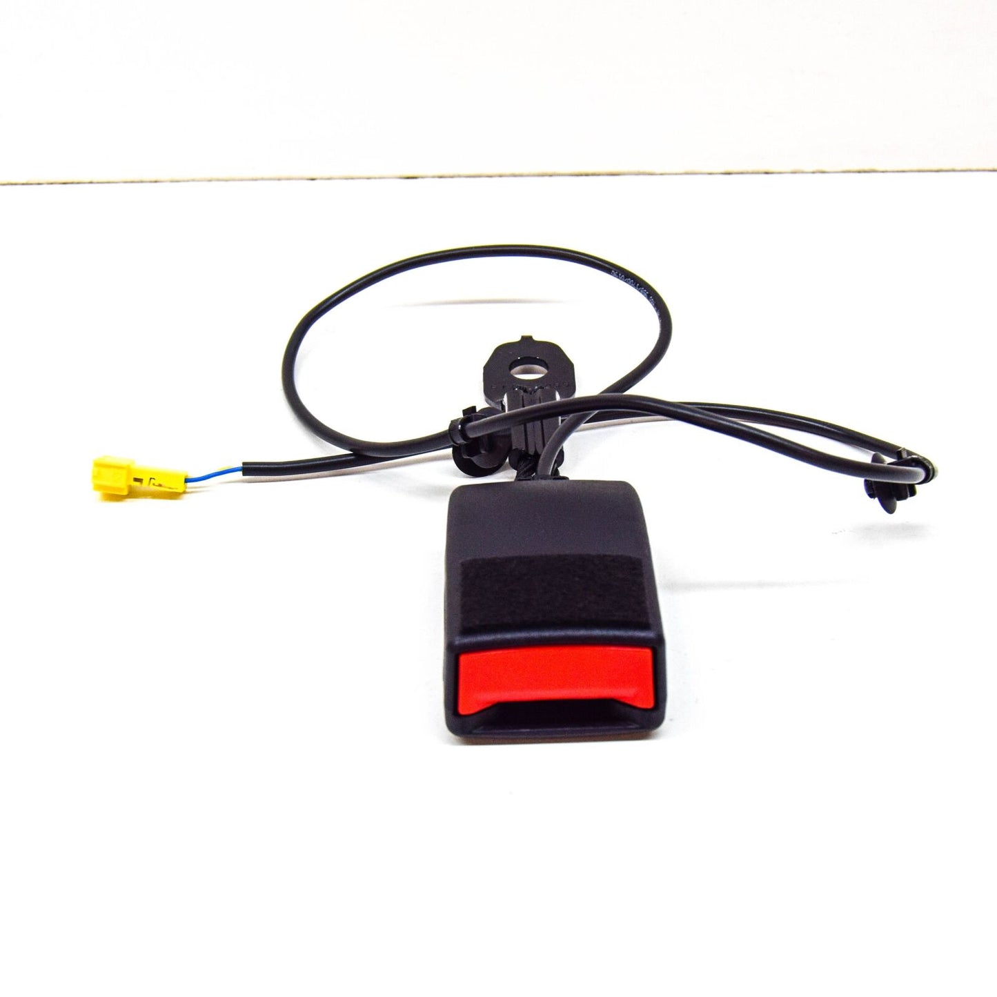 NEW MERCEDES-BENZ CLA C117 FRONT LEFT SEAT BELT LOCK A24686009009051 ORIGINAL