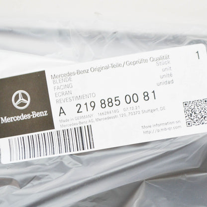 NEW MB CLS C219 FRONT LICENCE PLATE MOUNTING FACING A2198850081 ORIGINAL