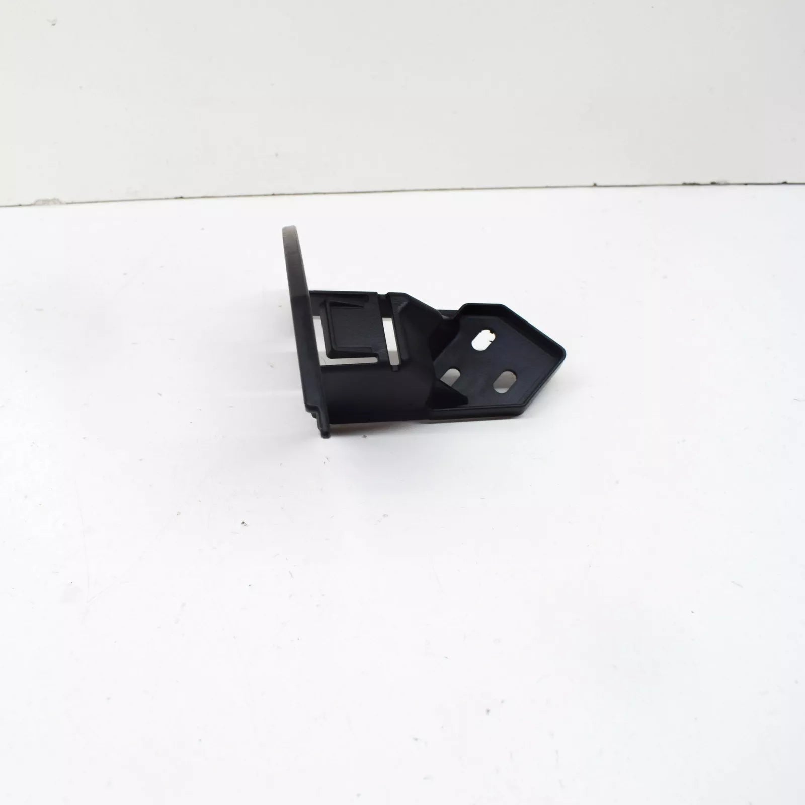 NEW BMW I3 I01 FRONT RIGHT SIDE PANEL WING REPAIR MOUNT 51647386158 ORIGINAL