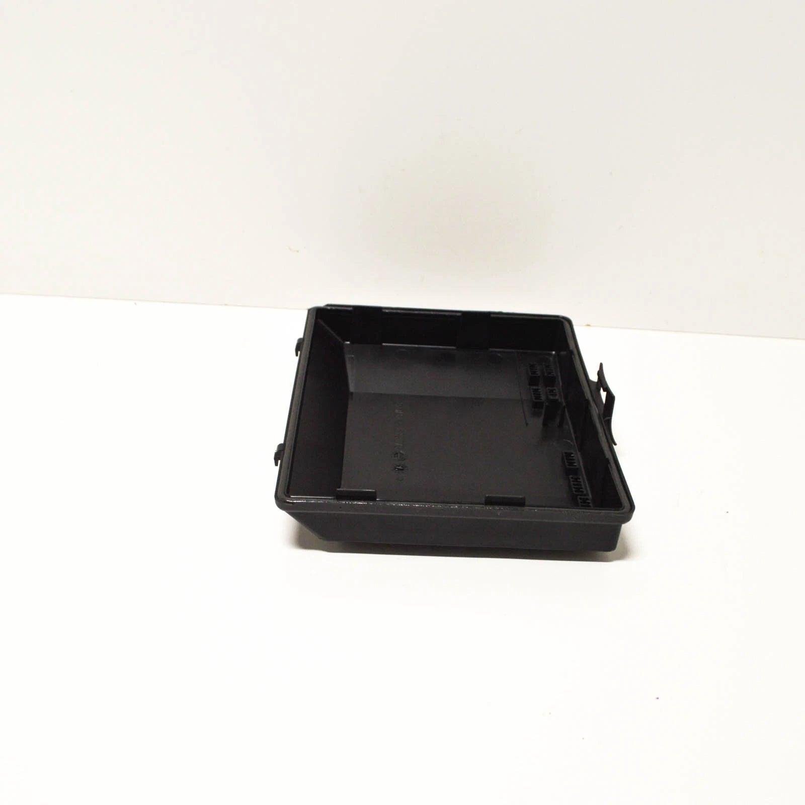 NEW BMW 8 E31 FUSE BOX COVER 61131383273 1383273 ORIGINAL