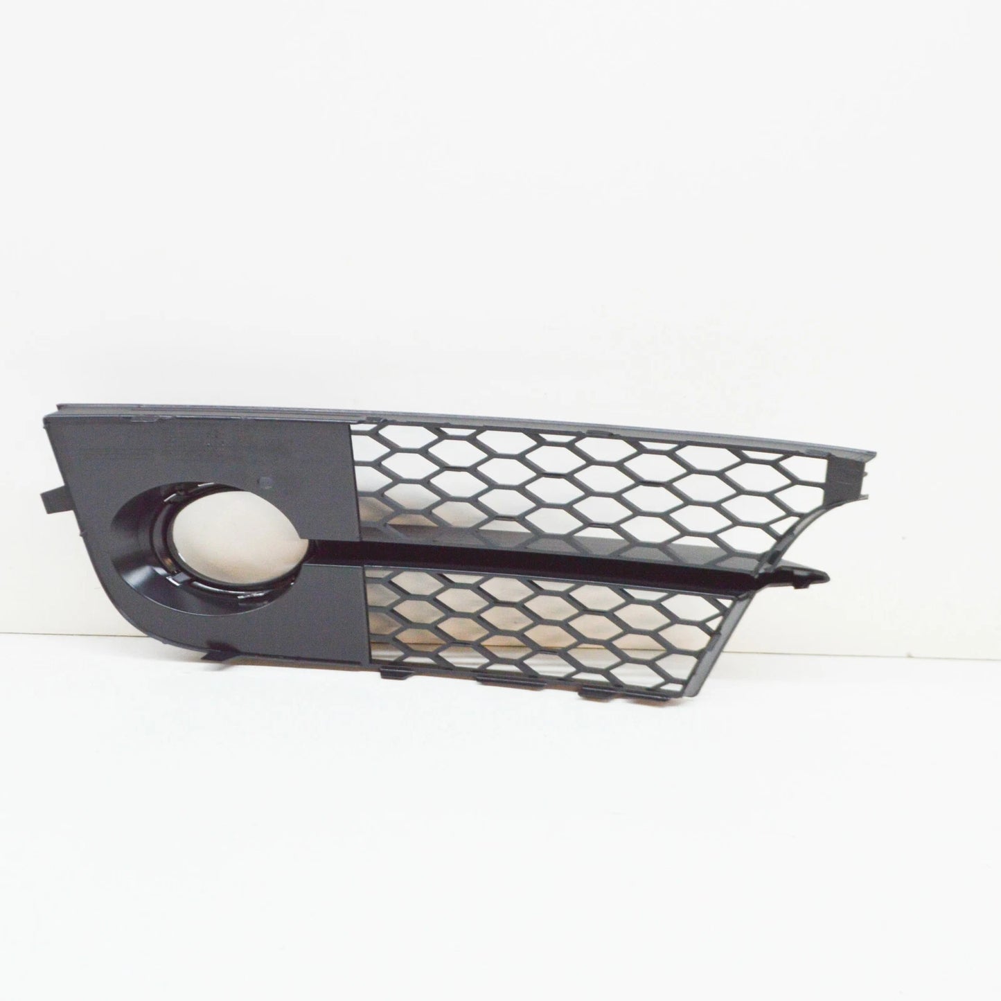 NEW AUDI TT 8J FRONT BUMPER RIGHT AIR GUIDE GRILLE 8J0807682HT94 ORIGINAL