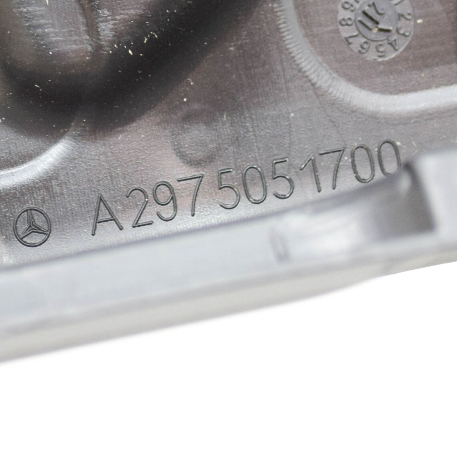 NEW MERCEDES-BENZ EQS V297 RIGHT AIR DUCT SEGMENT A2975051700 ORIGINAL