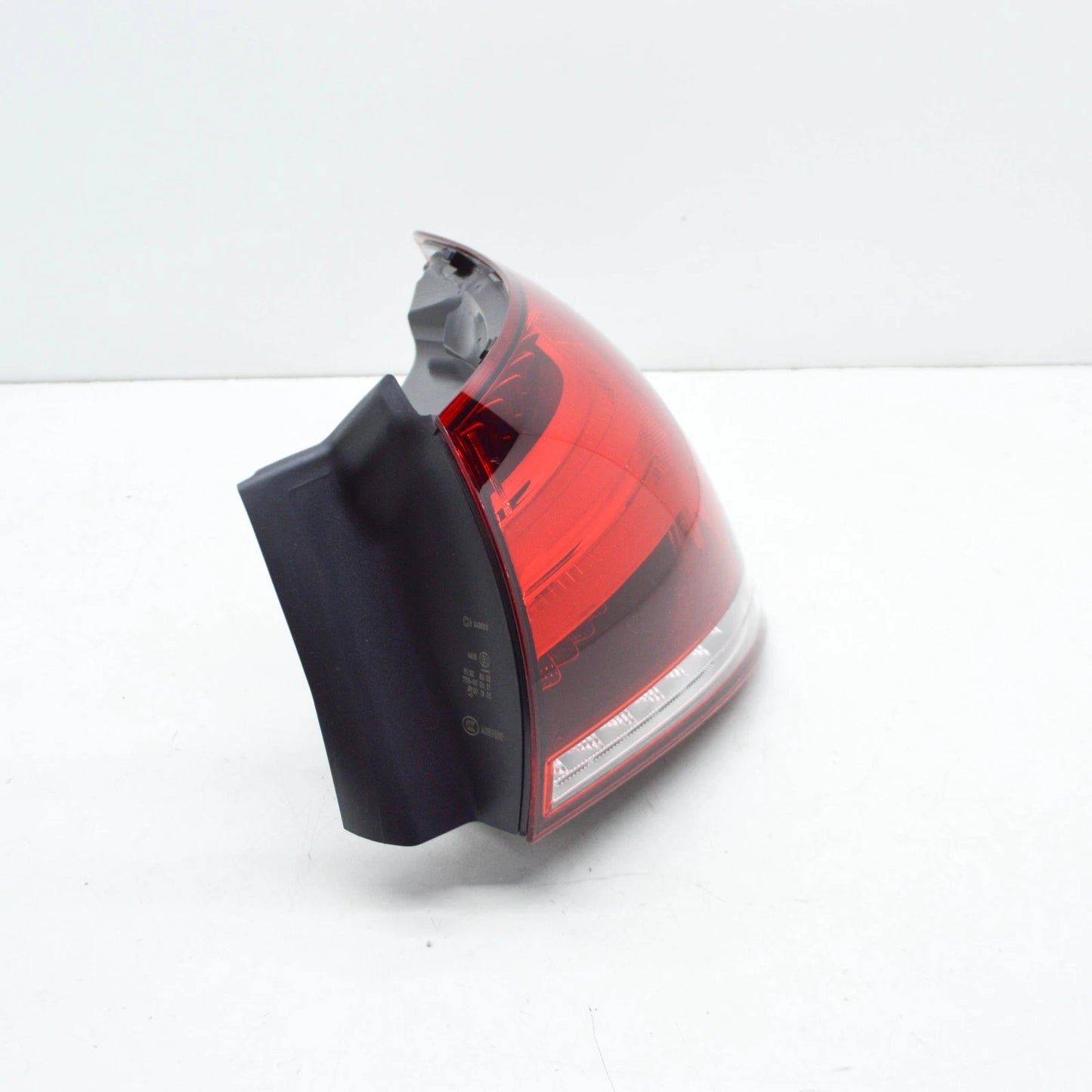 NEW MERCEDES-BENZ A W177 REAR RIGHT TAILLIGHT A1779067000