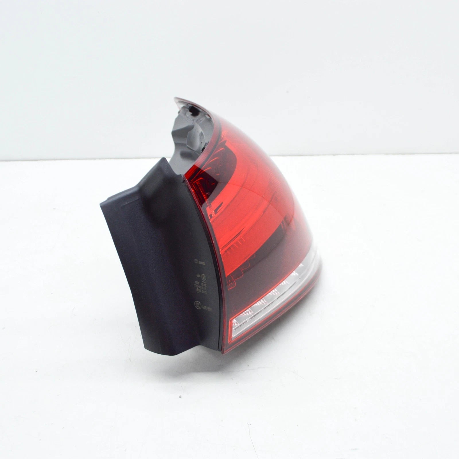 NEW MERCEDES-BENZ A W177 REAR RIGHT TAILLIGHT A1779067000