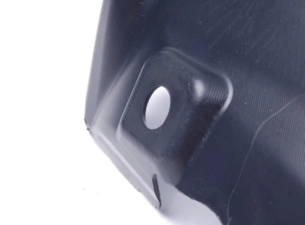 new bmw 1 coupe e82 front right wheell housing cover 51717207650 7207650