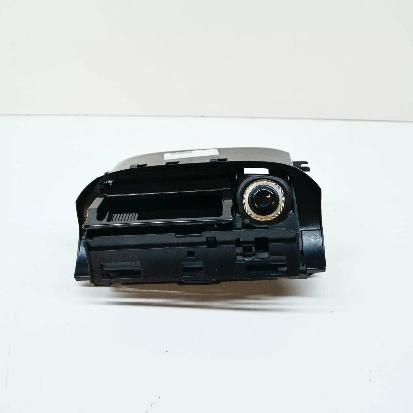 NEW MERCEDES-BENZ ML W163 FRONT CENTRAL ASHTRAY A1638100530