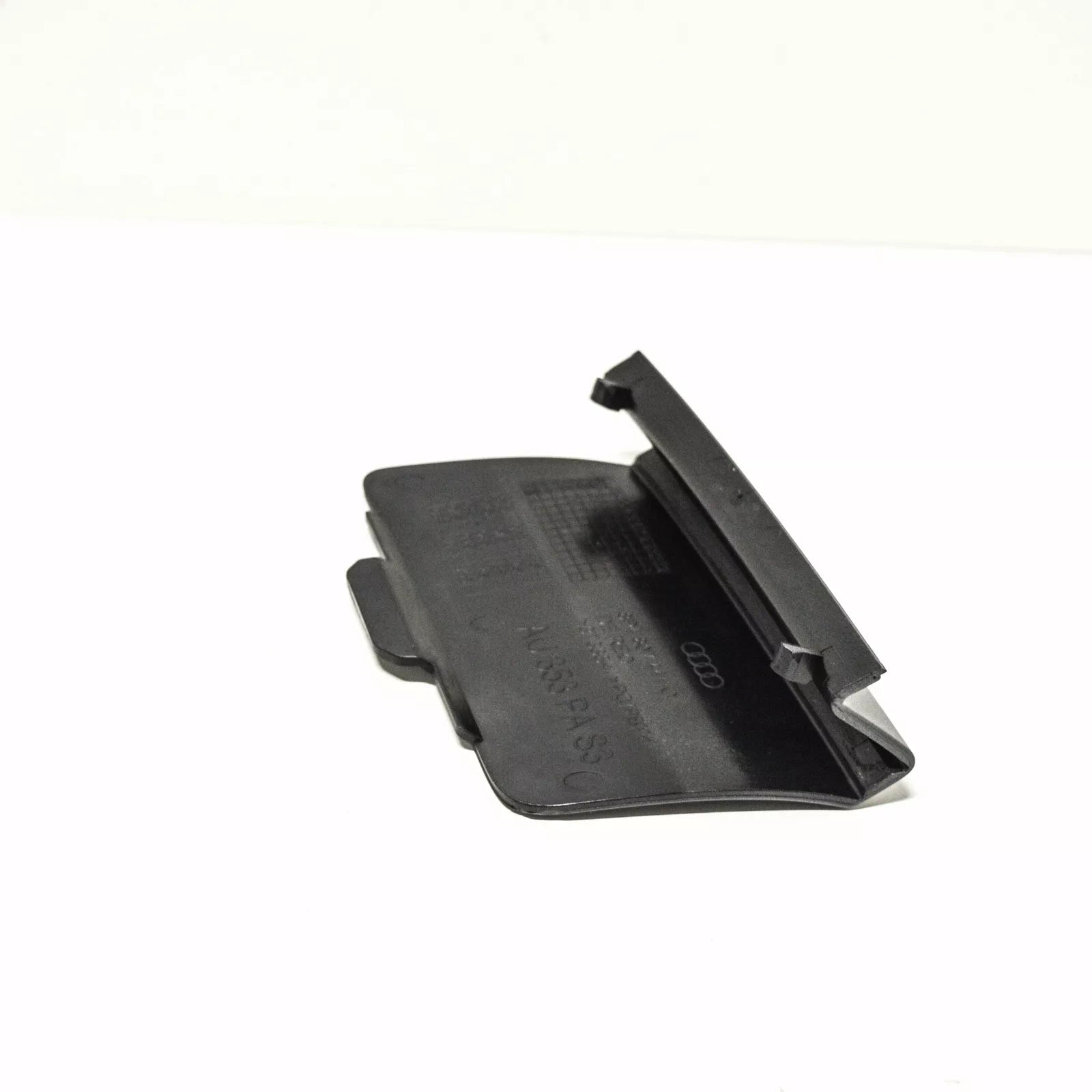 NEW AUDI A3 8V REAR BUMPER TOW HOOK EYE COVER 8P4807441C1RR
