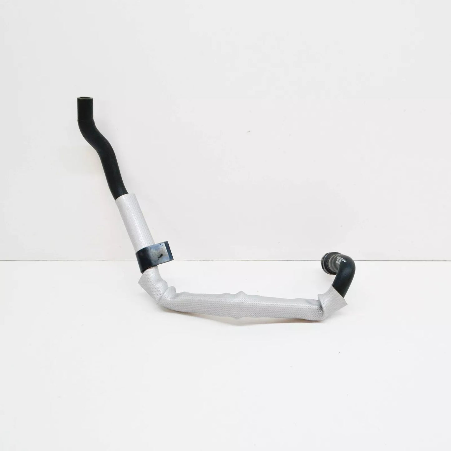 NEW AUDI Q7 4L EXPANSION TANK COOLANT PIPE HOSE 7L6122109E