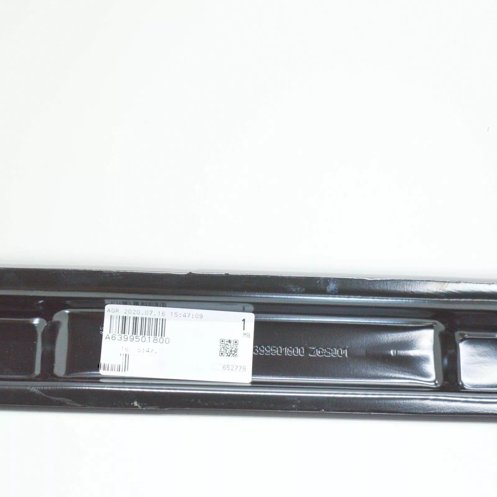 NEW MERCEDES-BENZ VITO W639 2ND ROW SEAT FASTENING FIXTURE A6399501800 ORIGINAL