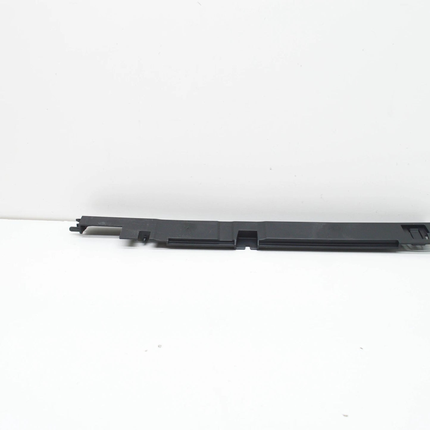 NEW BMW X3 G01 RADIATOR LEFT SIDE COVERING 17118665242 8665242 ORIGINAL