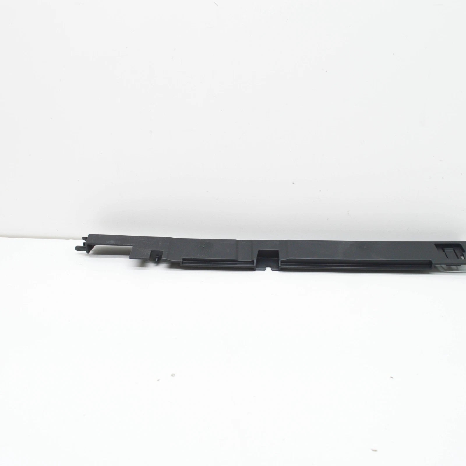 NEW BMW X3 G01 RADIATOR LEFT SIDE COVERING 17118665242 8665242 ORIGINAL