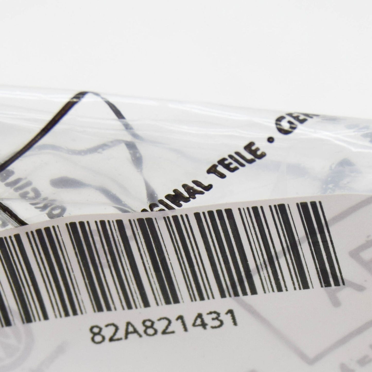 NEW AUDI A1 GB FRONT LEFT FENDER HOLDER 82A821431 ORIGINAL