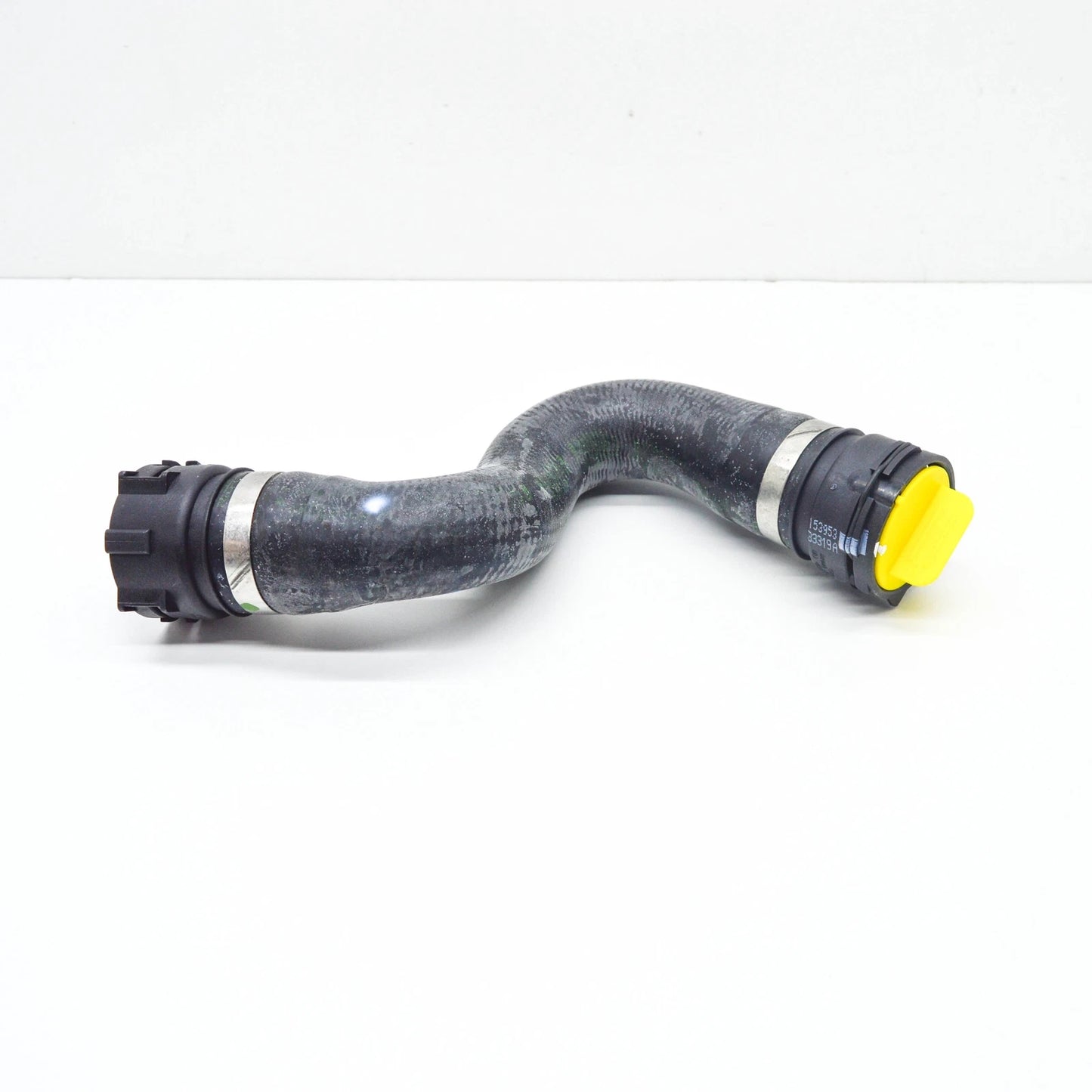NEW AUDI A4 B9 ENGINE WTAER COOLANT HOSE W RELEASE COUPLING 8W0122101A
