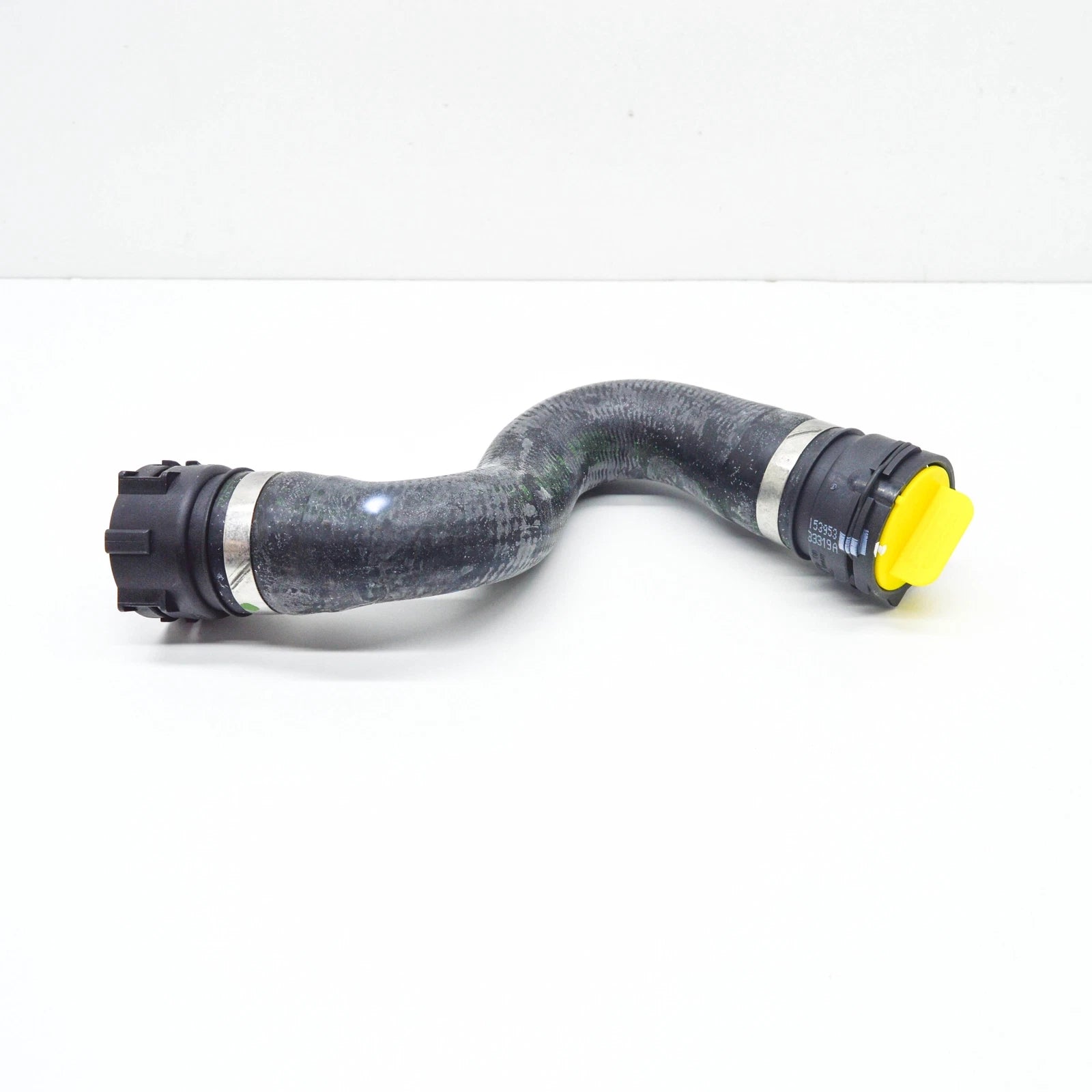 NEW AUDI A4 B9 ENGINE WTAER COOLANT HOSE W RELEASE COUPLING 8W0122101A