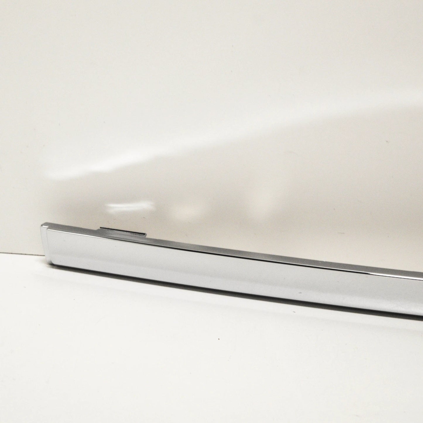 NEW BMW 7 F04 FRONT BUMPER LEFT MOLDING TRIM 51117197291 7197291 2012 ORIGINAL