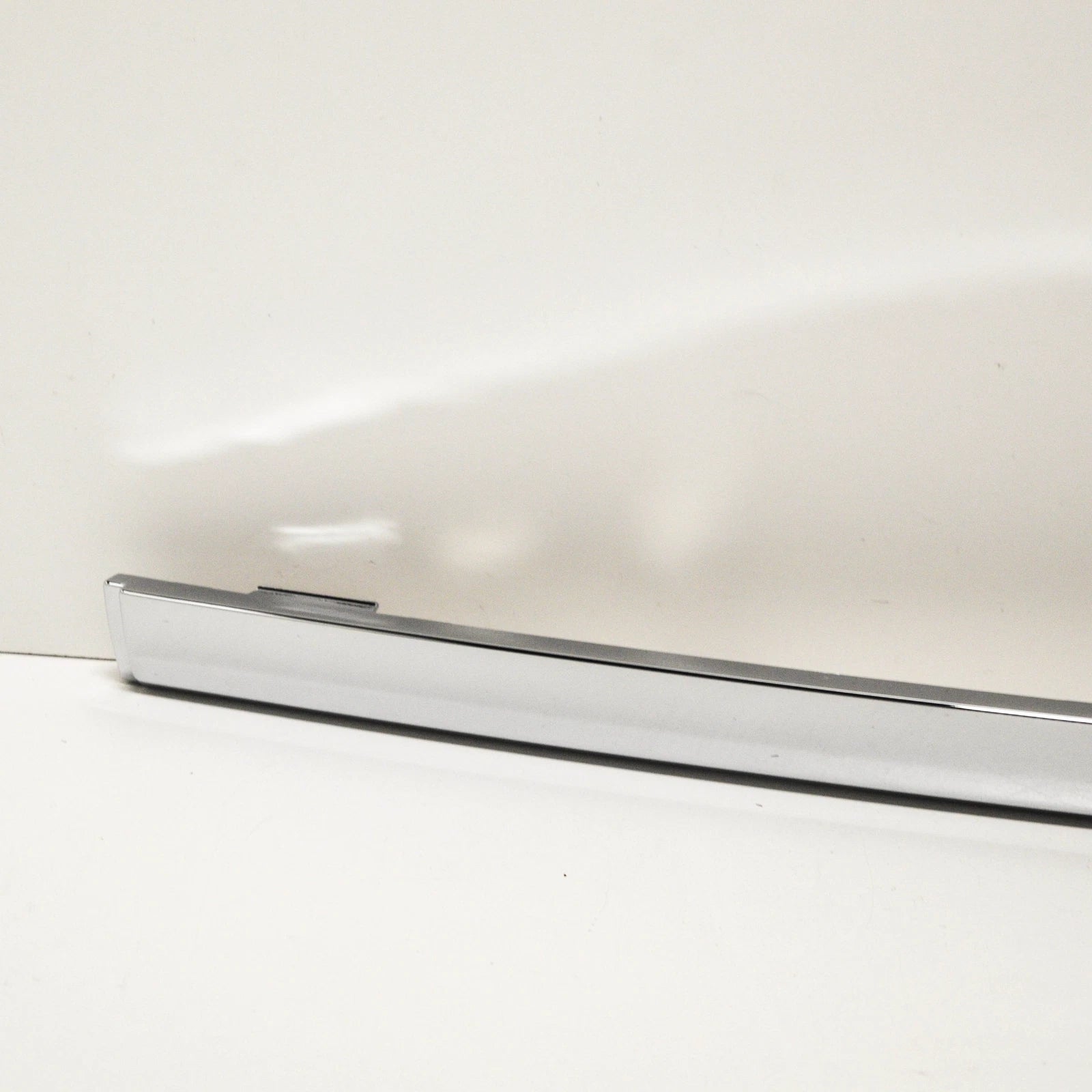 NEW BMW 7 F04 FRONT BUMPER LEFT MOLDING TRIM 51117197291 7197291 2012 ORIGINAL