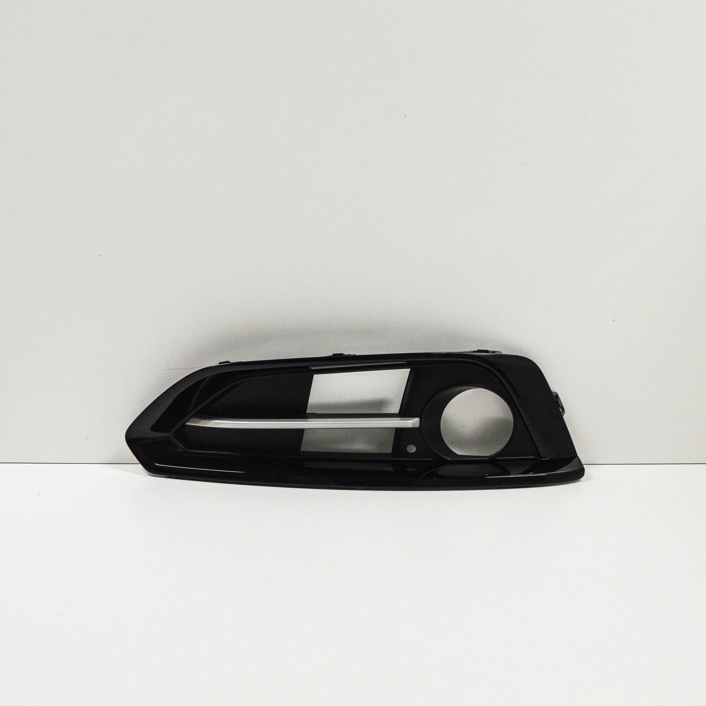 NEW BMW 2 F22 RIGHT FOG LIGHT OPEN GRILLE SPORT 51117343730 ORIGINAL