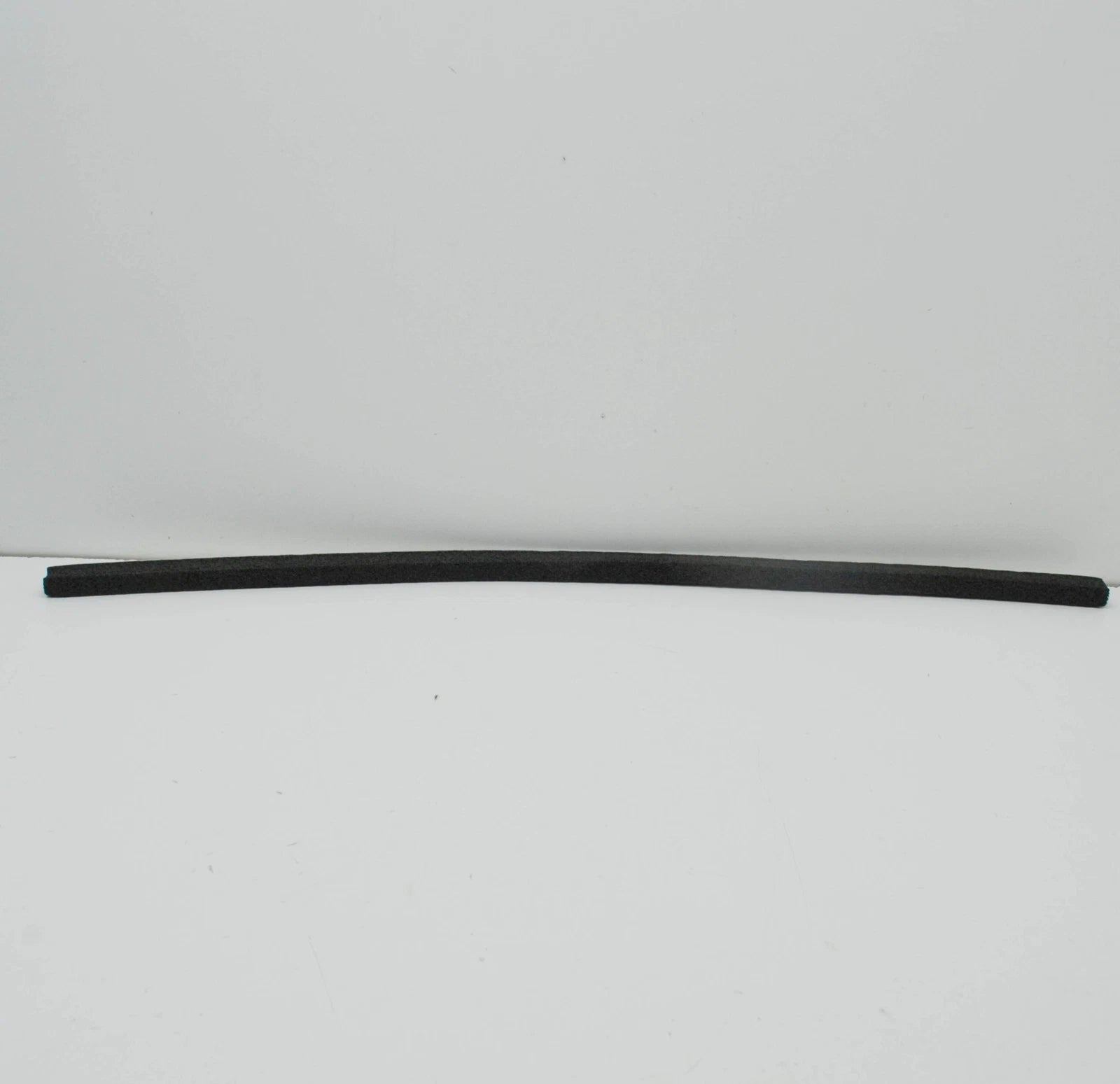 NEW BMW 7 G11 LOWER RADIATOR SEALING TRIM 17118577642 8577642 2016 ORIGINAL