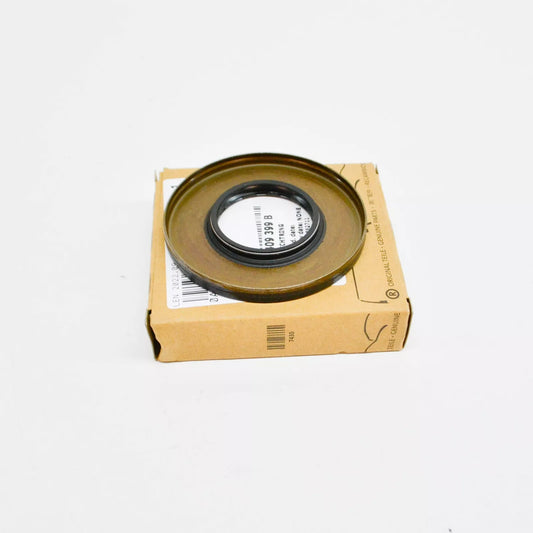 NEW VW TIGUAN AD ENGINE TRANSFER CASE OUTPUT SHAFT OIL SEAL 0A6409399B