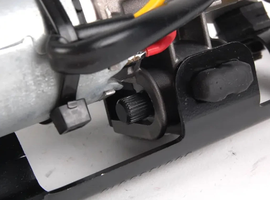 NEW BMW Z4 ROADSTER E85 CONVERTIBLE TOP LOCKING MOTOR 54347043869 7043869