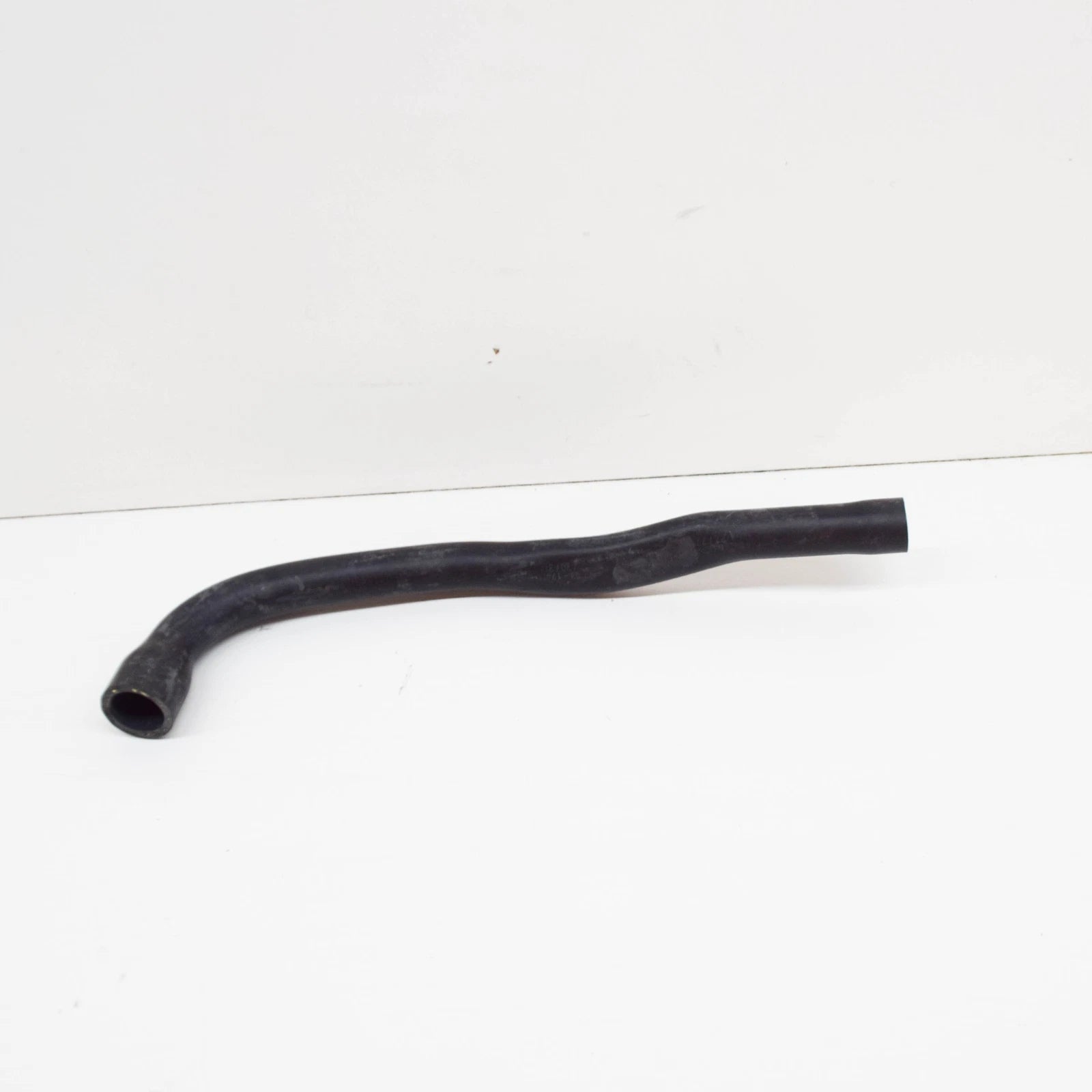 NEW BMW E31 E38 COUPE SEDAN COOLING SYSTEM WATER HOSE 11531741417 ORIGINAL