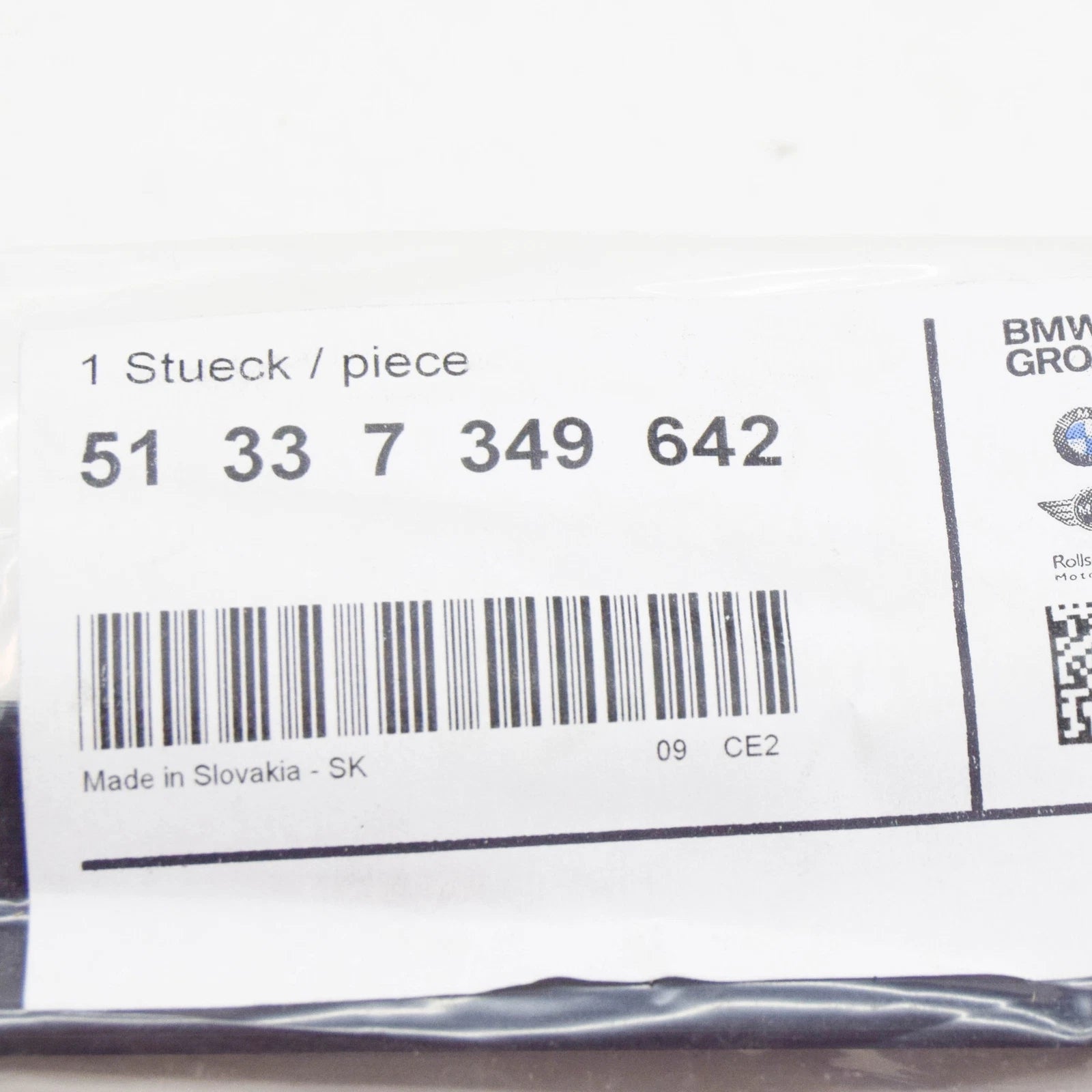 NEW BMW X1 F48 FRONT RIGHT DOOR WINDOW MOLDING 51337349642 ORIGINAL