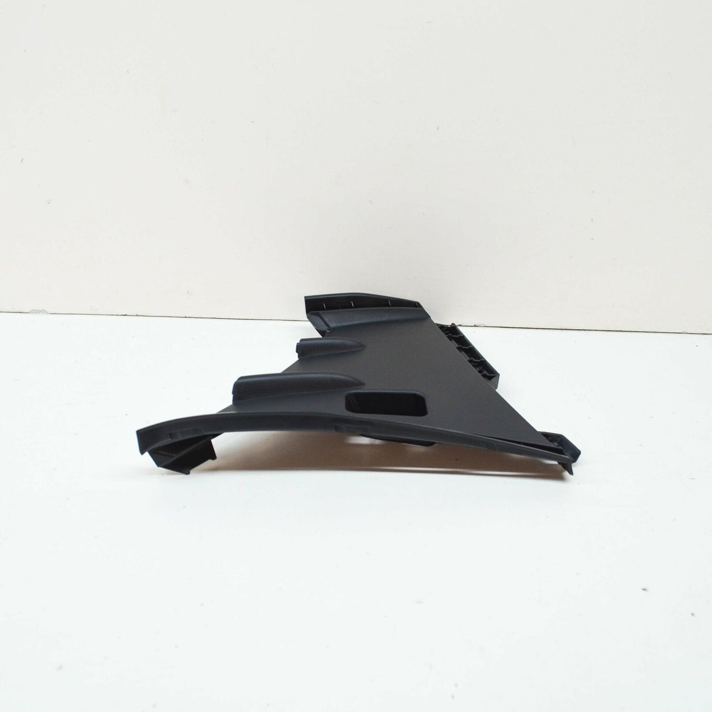 NEW MB B SPORTS TOURER W247 FRONT BUMPER RIGHT BOTTOM COVER A2478851202 ORIGINAL