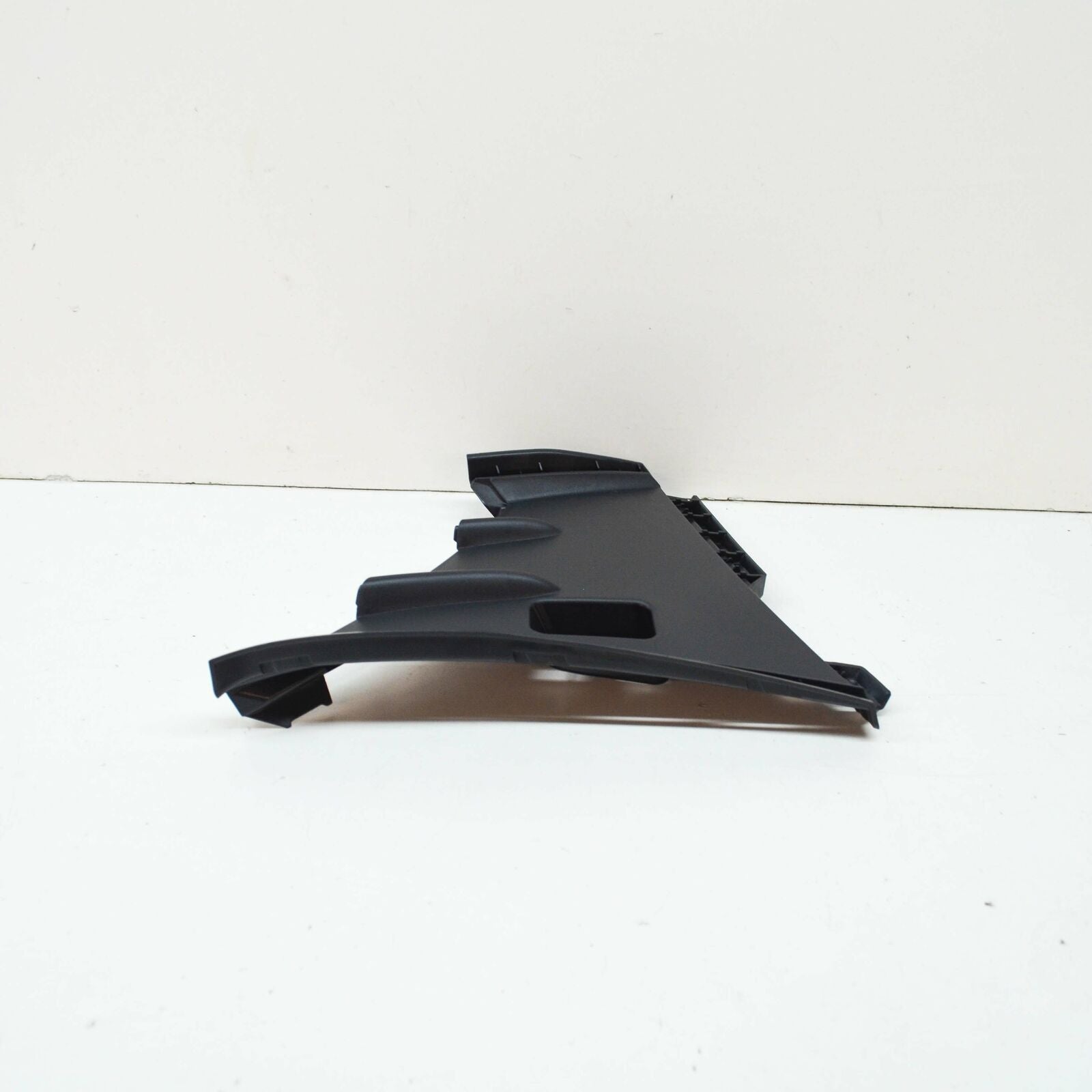 NEW MB B SPORTS TOURER W247 FRONT BUMPER RIGHT BOTTOM COVER A2478851202 ORIGINAL