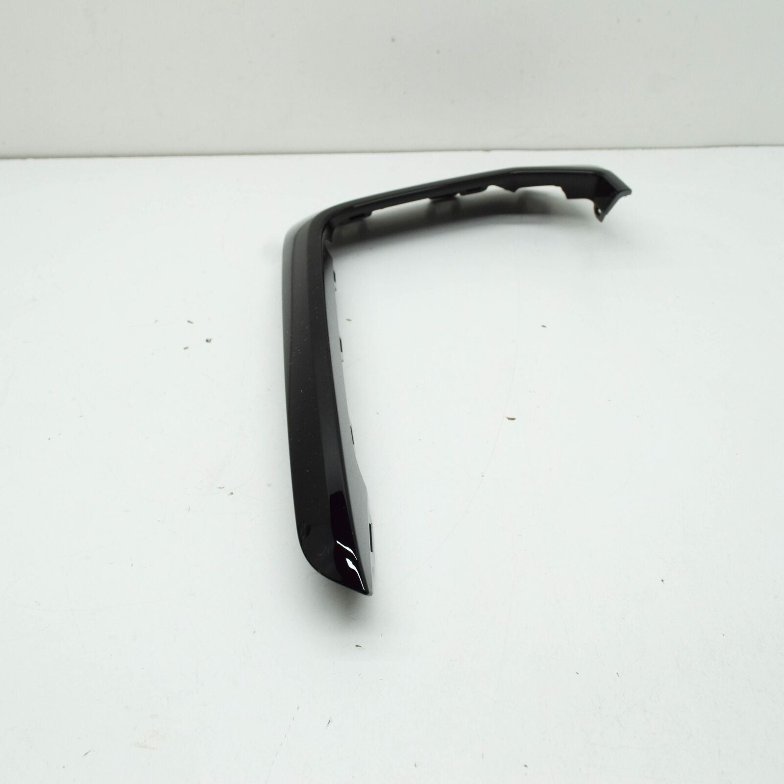 NEW VW GOLF R MK7 5G FRONT BUMPER LEFT OUTER MOLDING 5G0853101G041 ORIGINAL