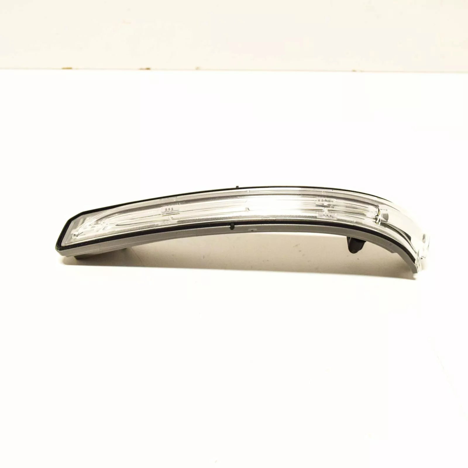 NEW MERCEDES BENZ A CLASS W169 RIGHT MIRROR TURN SIGNAL A1698201221
