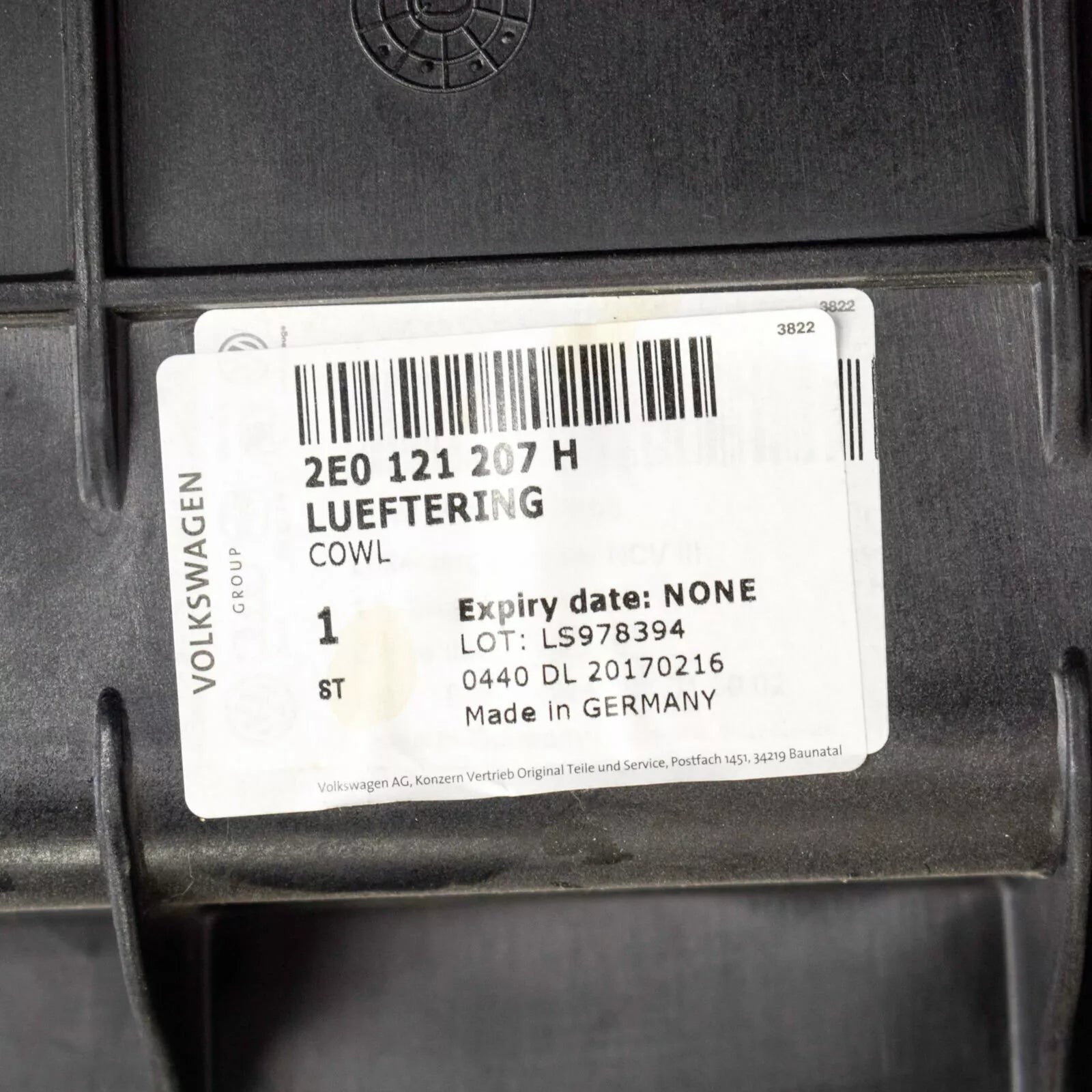 NEW VOLKSWAGEN CRAFTER 2E MK1 ENGINE RADIATOR FAN COVER 2E0121207H