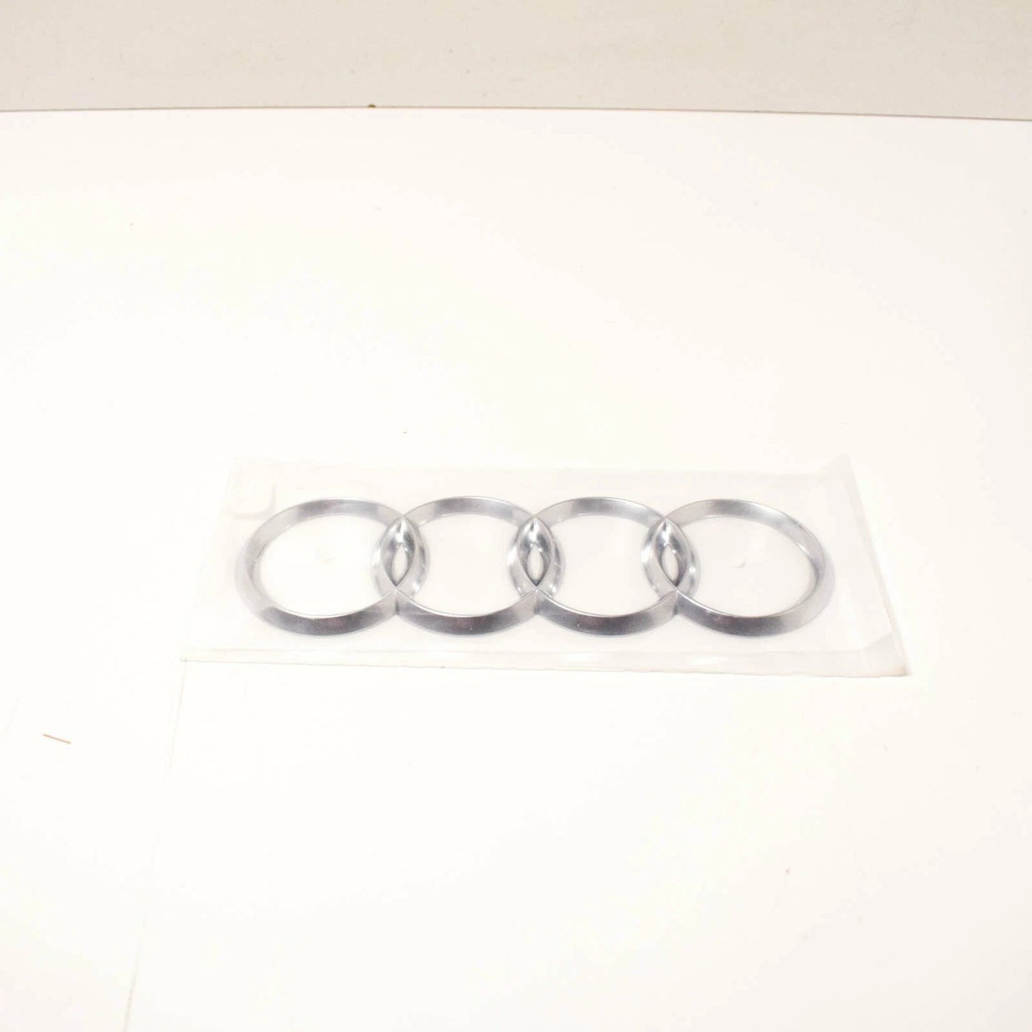 NEW AUDI A4 AVANT B7 REAR TRUNK CHROME BADGE RINGS EMBLEM 8E98537422ZZ