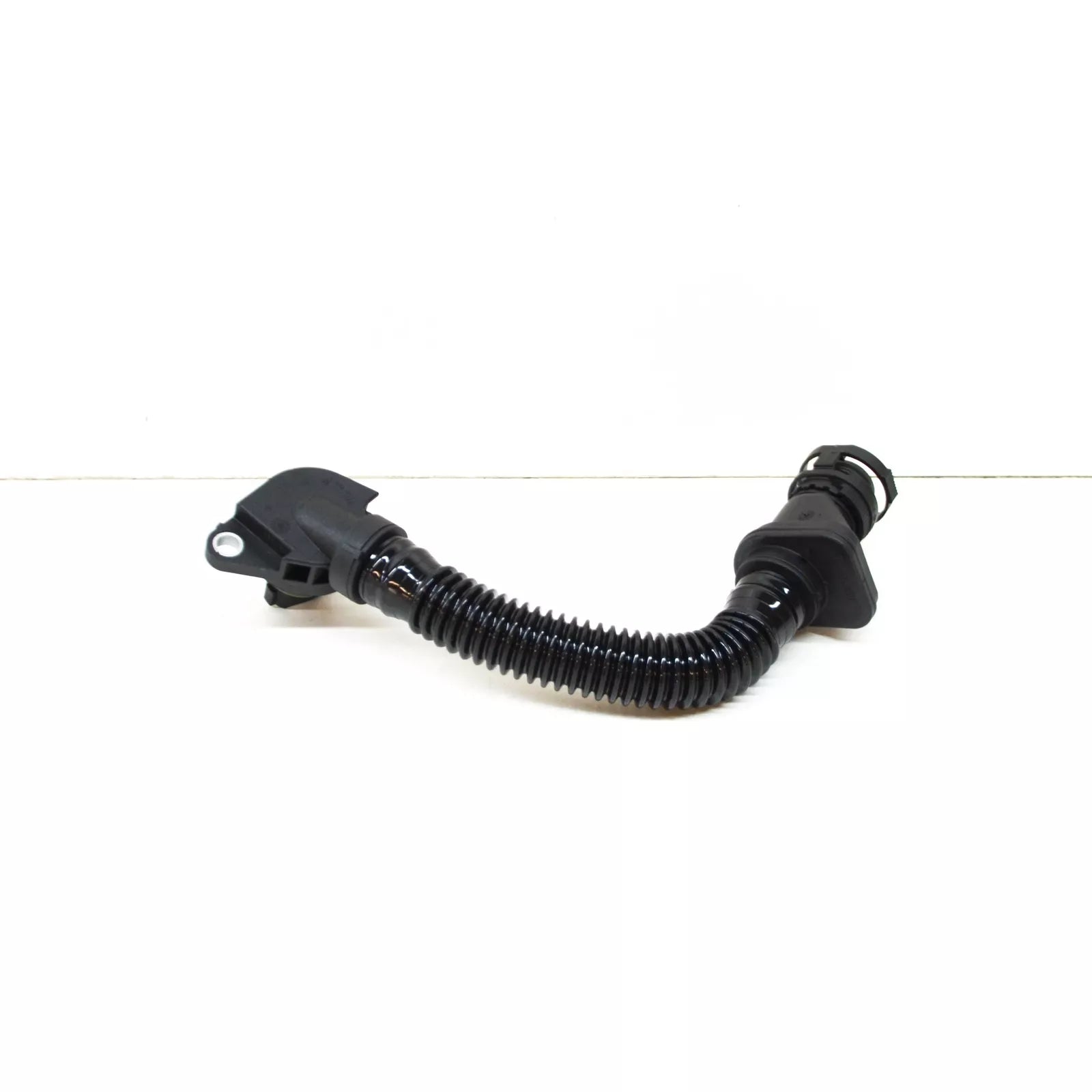 NEW BMW M5 F10 ENGINE CRANKCASE BREATHER HOSE 11157843151 7843151 ORIGINAL