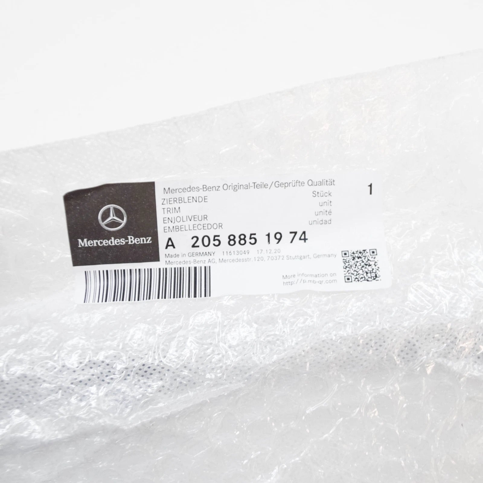 NEW MERCEDES-BENZ C-CLASS W205 FRONT BUMPER LEFT MOLDING TRIM A2058851974