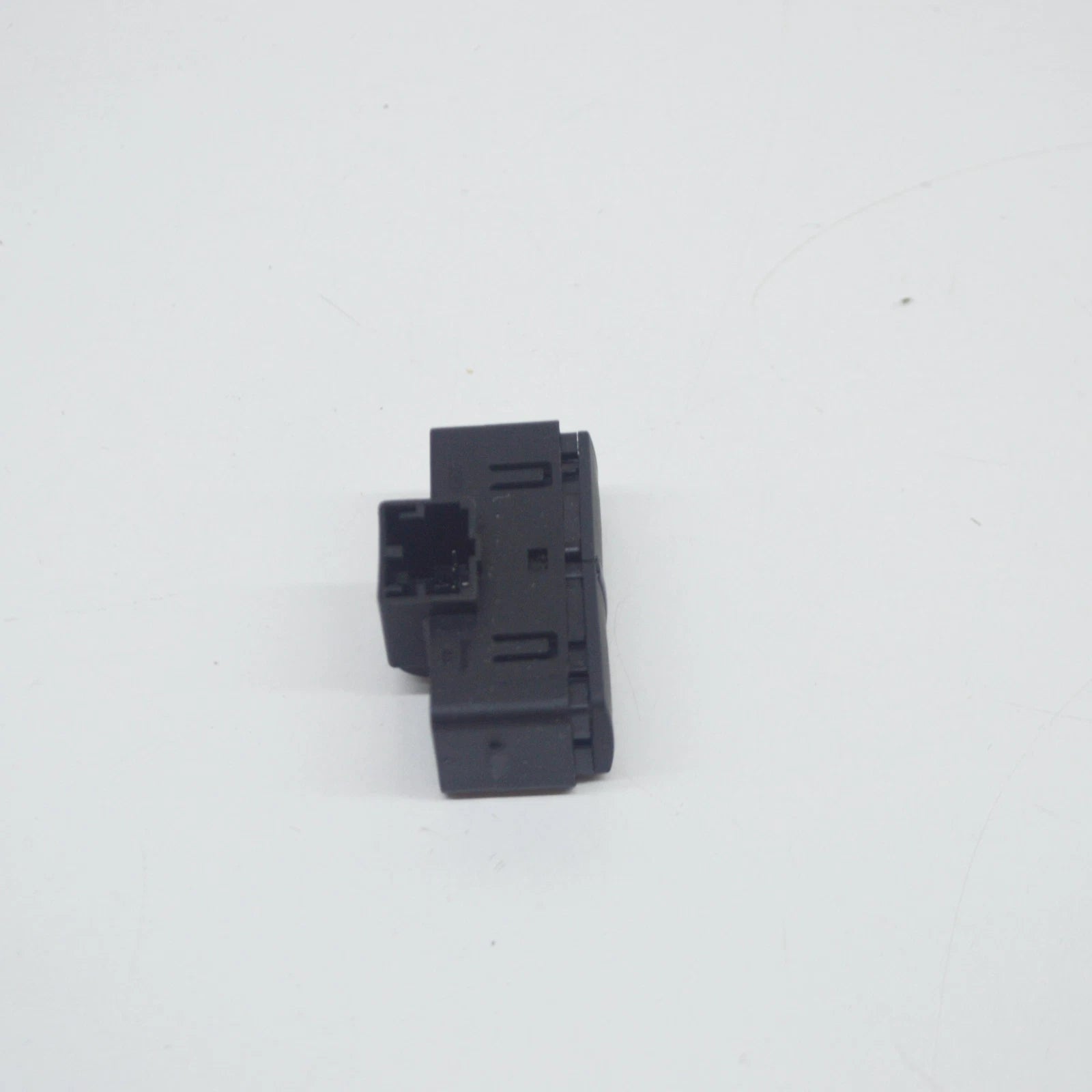 NEW AUDI A8 4E FLAP LOCK CONTROL SWITCH 4E09598315PR ORIGINAL