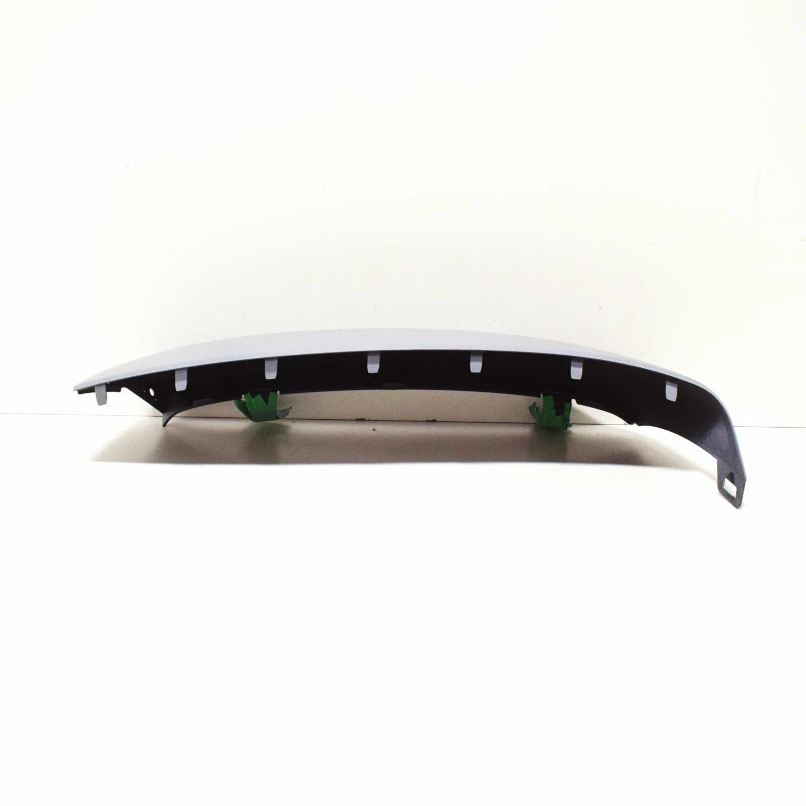 NEW VW AMAROK FRONT LEFT WHEEL COVER 2HH853727GRU