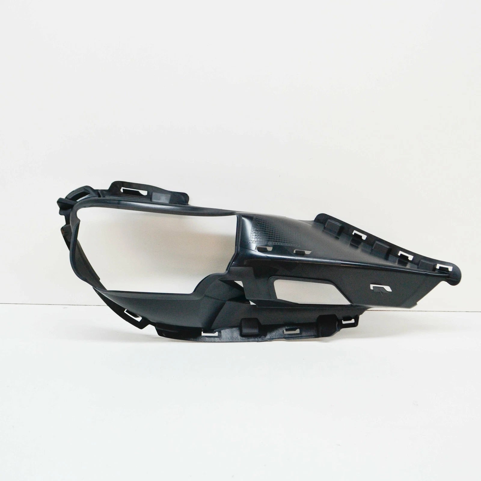 NEW MB A W176 AMG FRONT AIR DUCT GRILL RIGHT HOLDER A1768855500