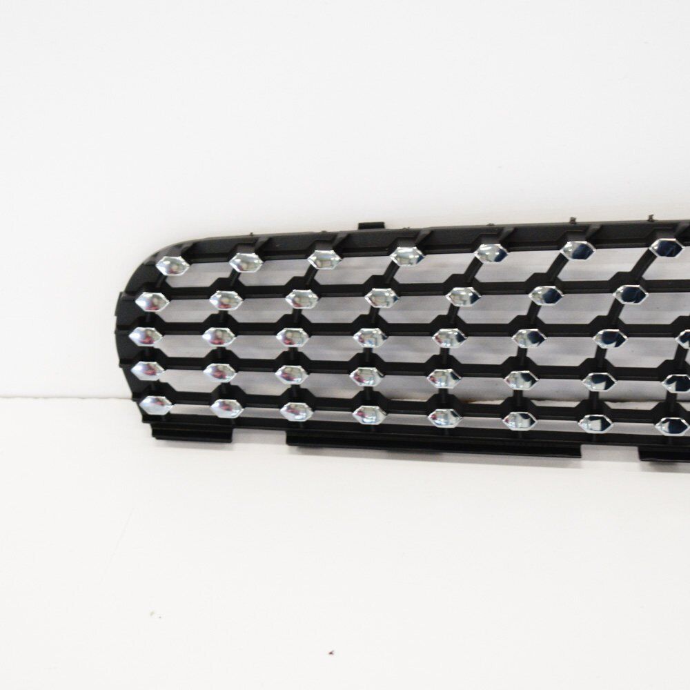 NEW MERCEDES-BENZ C-CLASS W205 FRONT RIGHT GRILLE A2058882060 ORIGINAL