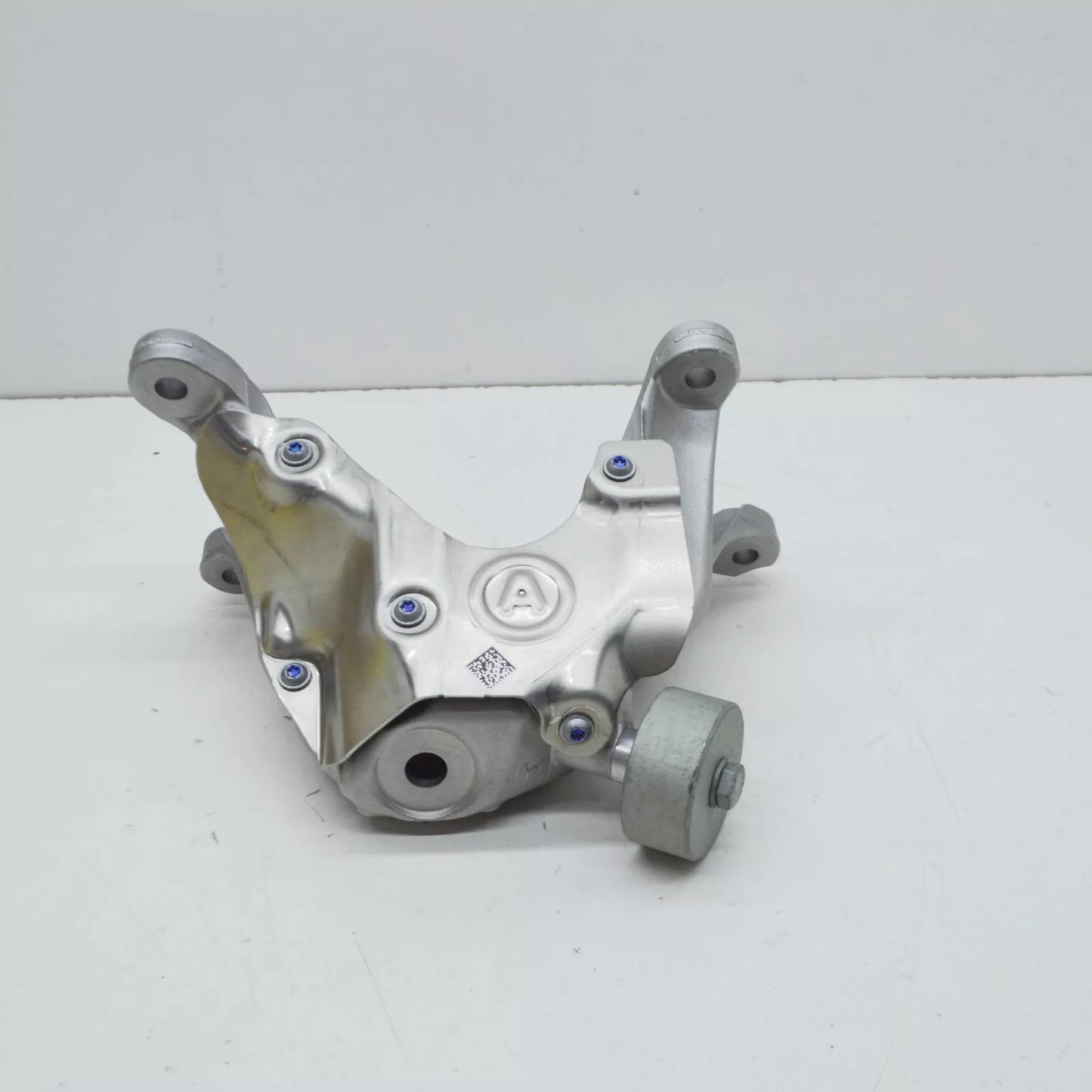 NEW BMW 4 COUPE G22 ENGINE RIGHT SIDE BRACKET 22119470132 ORIGINAL