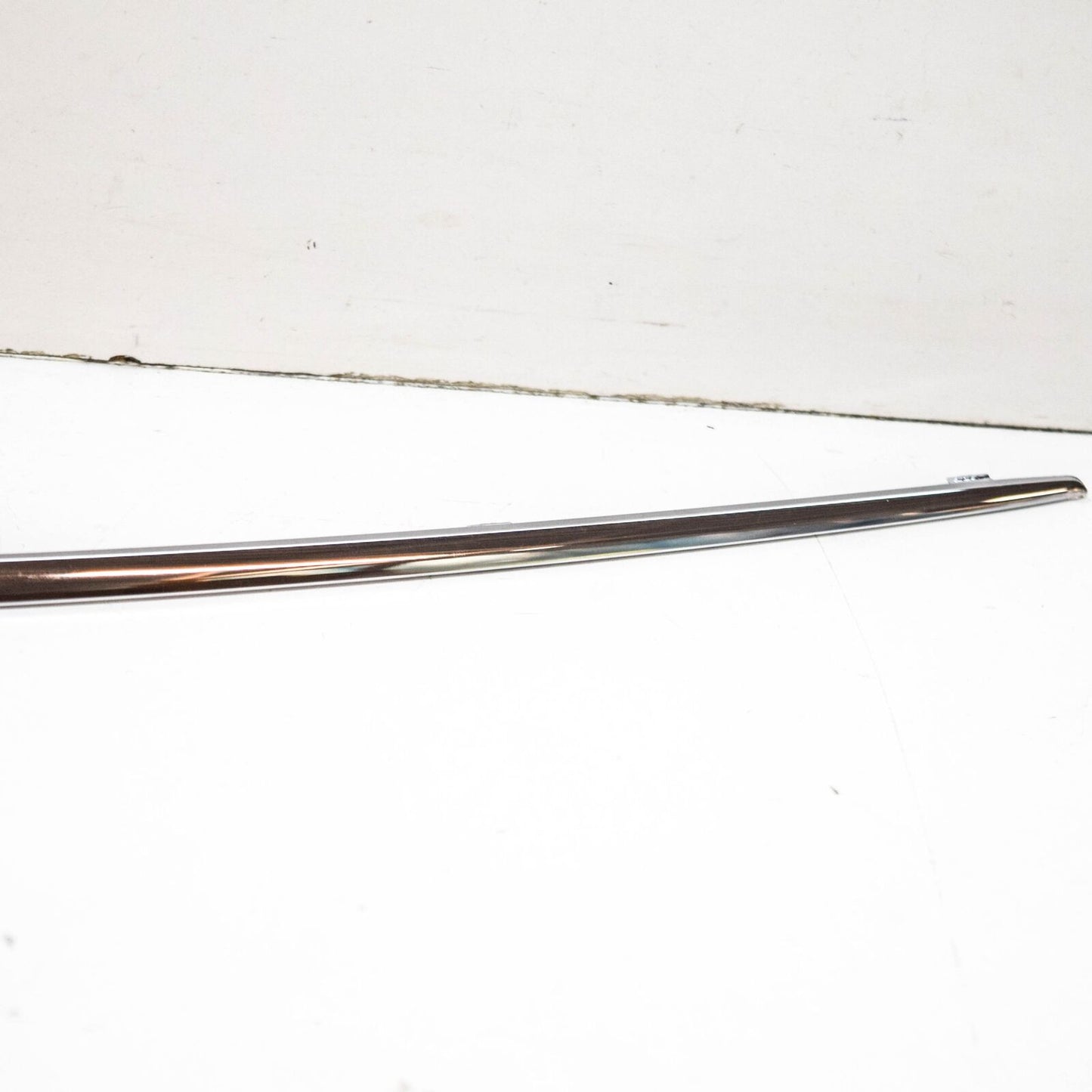 NEW MERCEDES-BENZ B W245 FRONT BUMPER LEFT TRIM STRIP A1698851374 ORIGINAL